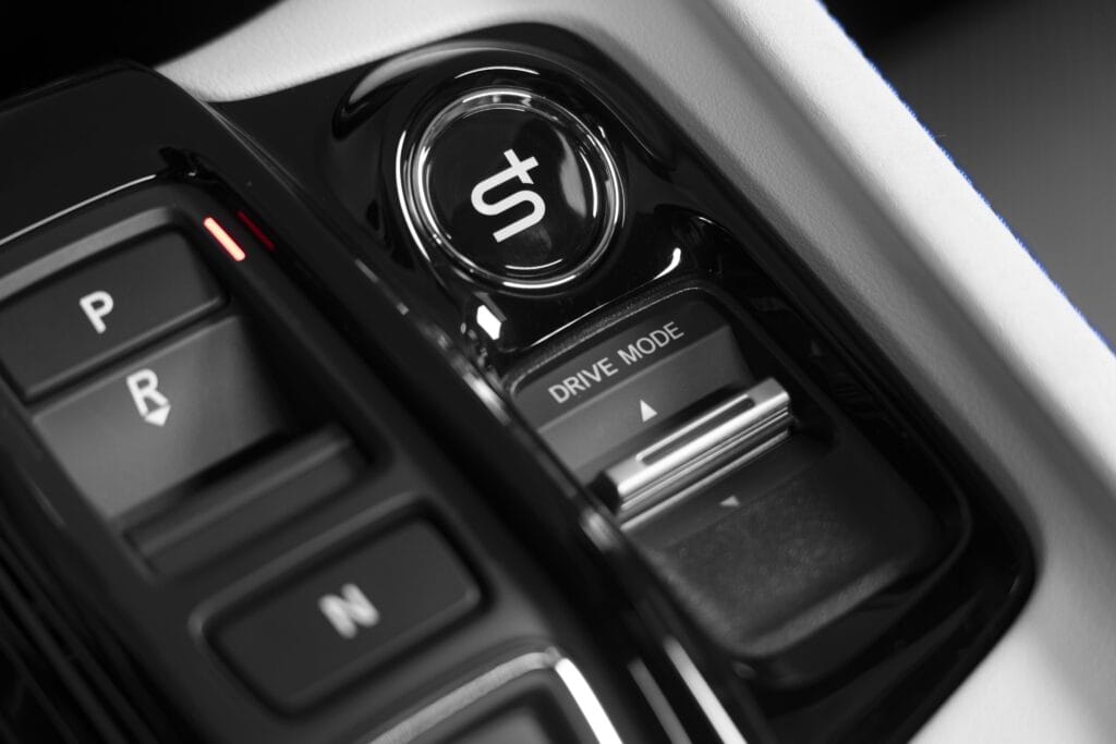 Honda Prelude Brasil: interior do cupê onde o sistema S+ Shift simula trocas de marcha
