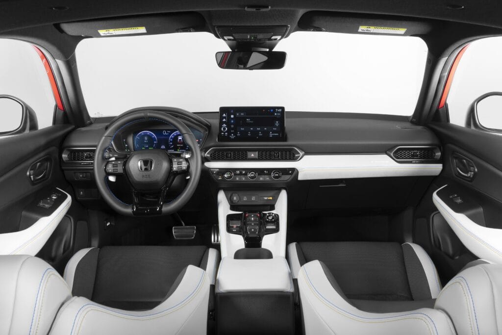 Honda Prelude Brasil: interior do cupê onde o sistema S+ Shift simula trocas de marcha