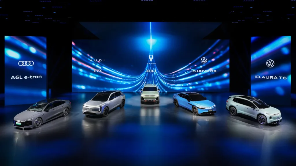 Volkswagen ID. Unyx 09 no Group Media Night 2026, com Audi E7X e ID. Aura T6